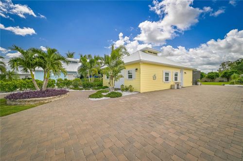 8664 Sw Sand Crane Cir, ARCADIA, FL, 34269-2313 | Card Image