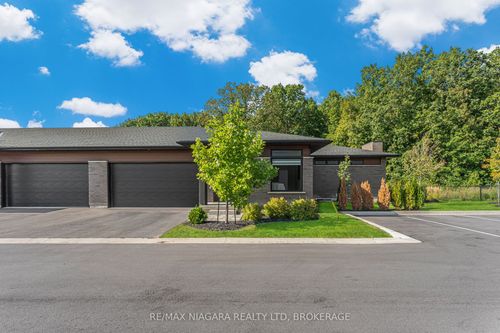 16-300 Richmond St, Thorold, ON, L2V0L6 | Card Image