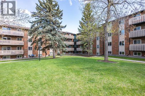 11620 Elbow Dr Sw, Calgary, AB, T2W3L6 | Card Image