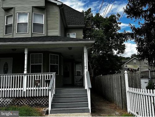 904 Carteret Ave, Trenton, NJ, 08618-5356 | Card Image