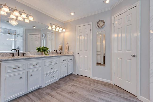 9527 Enstone Cir, House other with 5 bedrooms, 4 bathrooms and 2 parking in Spring TX | Image 27