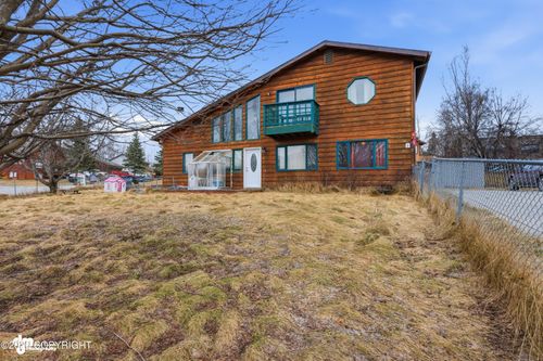 8431 E 20th Ave, Anchorage, AK, 99504-2914 | Card Image