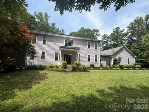 690 Stacy Hill Rd, Marion, NC, 28752-5714 | Card Image