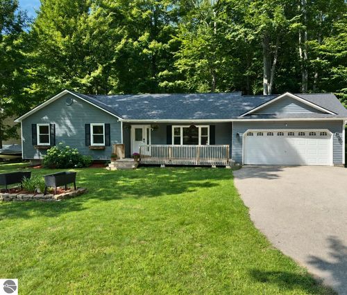 8570 Bent Pine Dr, Lake Ann, MI, 49650-9418 | Card Image