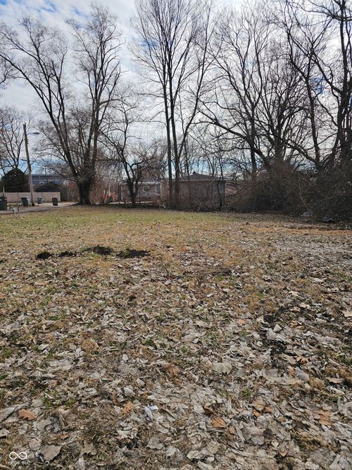 517 Myrtis St, Indianapolis, IN, 46208-5542 | Card Image