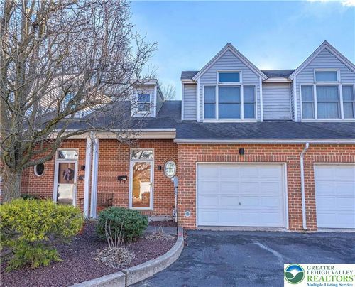 364 Biondo Ct, Bethlehem, PA, 18017-4733 | Card Image