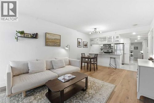 1110 11 St Sw, Calgary, AB, T2R1S5 | Card Image