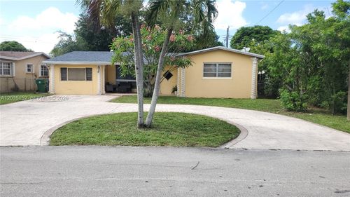 7607 Dilido Blvd, Miramar, FL, 33023-6522 | Card Image