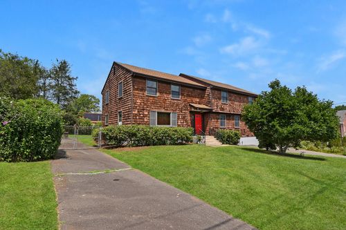 15 Elton St, New Britain, CT, 06053-3822 | Card Image