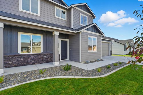 8806 Dusty Maiden Dr, Pasco, WA, 99301 | Card Image