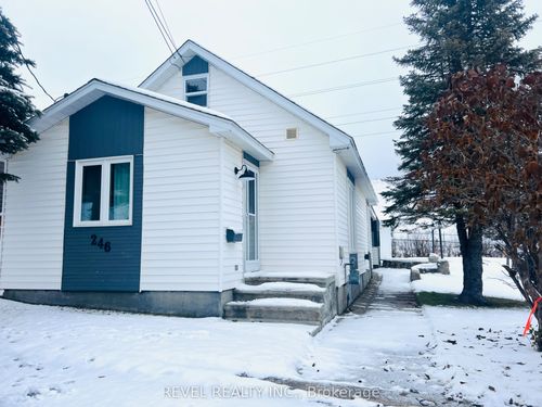 {{alt}} | Card Image