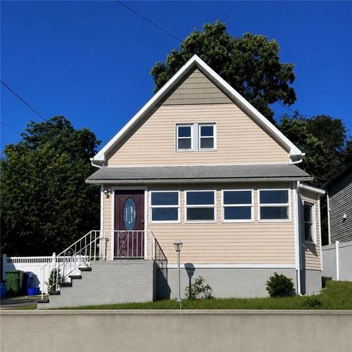 32 Embroidery St, Sayreville, NJ, 08872-1861 | Card Image
