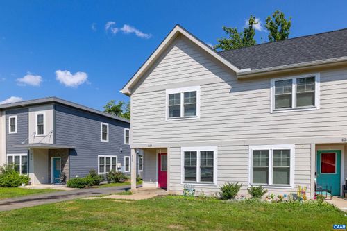 824 Nassau St, Charlottesville, VA, 22902 | Card Image