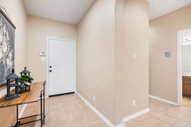 366 Matthews, House other with 3 bedrooms, 2 bathrooms and 4 parking in Kyle TX | Image 6