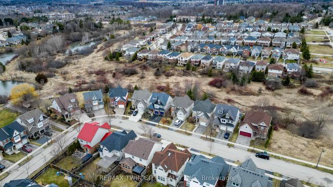 616 Frieburg Dr, House other with 5 bedrooms, 4 bathrooms and 2 parking in Waterloo ON | Image 46