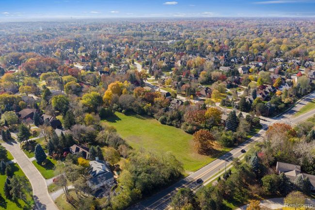 700 E Square Lake Rd, Home with 0 bedrooms, 0 bathrooms and null parking in Bloomfield Hills MI | Image 5