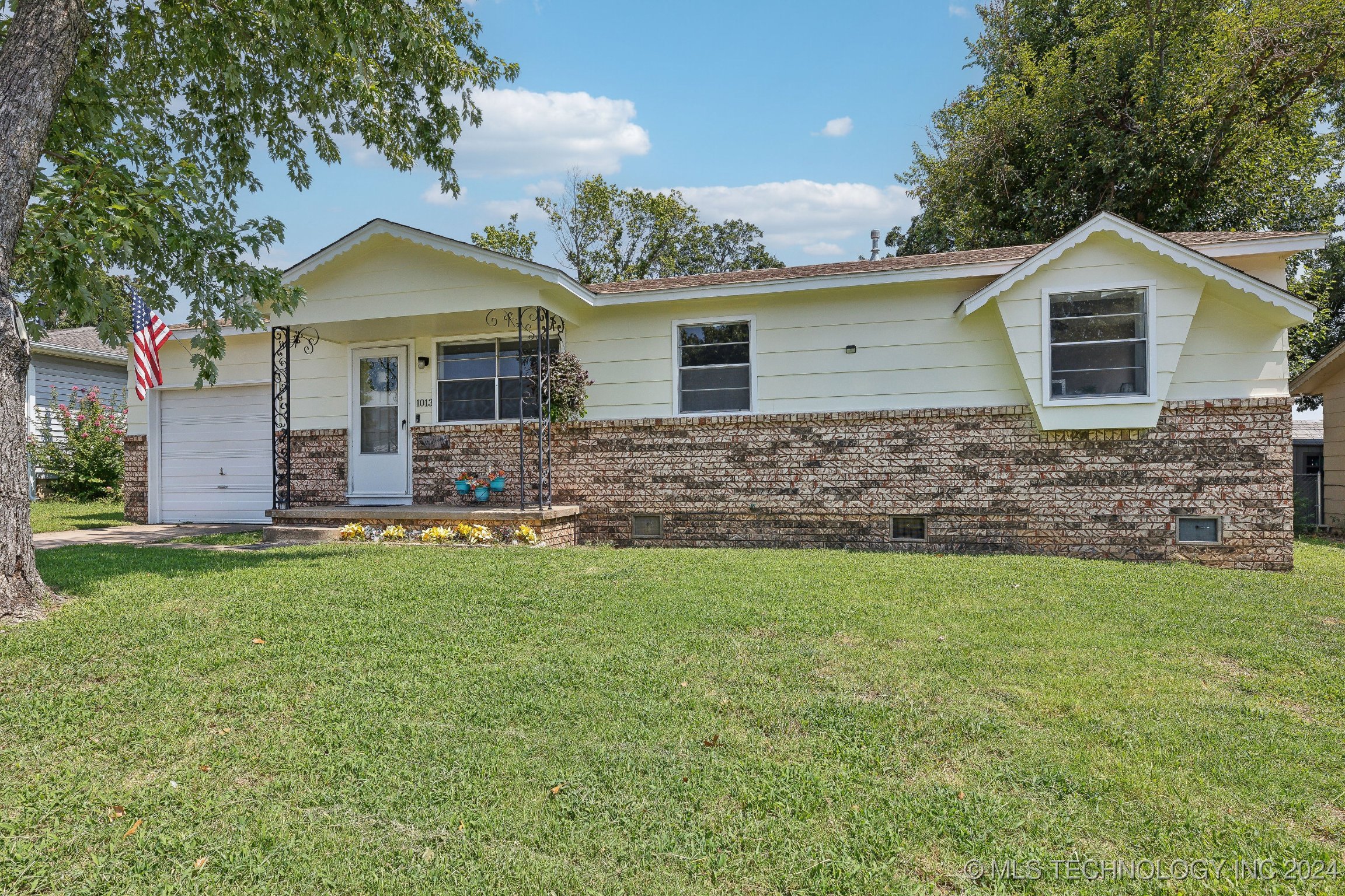 Birch Ave, Sand Springs, OK 74063