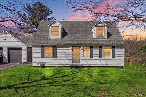 69 E Hill St, Gowanda, NY, 14070-9510 | Card Image