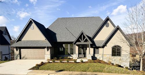 15 Evian Ct, Asheville, NC, 28804-0021 | Card Image