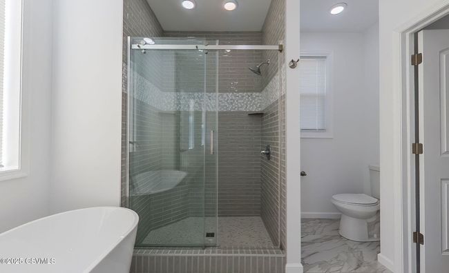 1020 Market St, House other with 3 bedrooms, 3 bathrooms and null parking in Nescopeck PA | Image 38