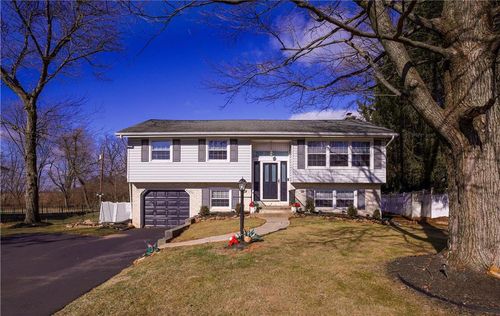 2020 Mark Twain Circle, Hanover Twp, PA, 18017 | Card Image