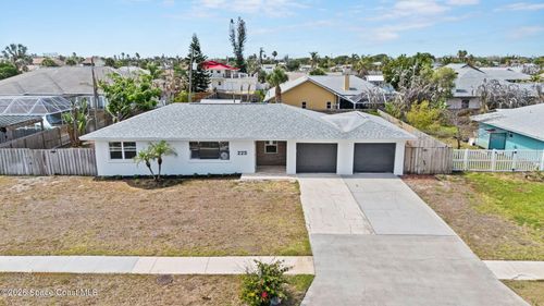 225 Wilson Ave, Satellite Beach, FL, 32937-2933 | Card Image