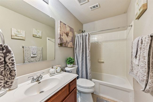 538 Travertine Trl, House other with 4 bedrooms, 3 bathrooms and 4 parking in Buda TX | Image 24