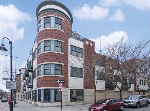 305-10 Vernon St, Brookline, MA, 02446-4930 | Card Image
