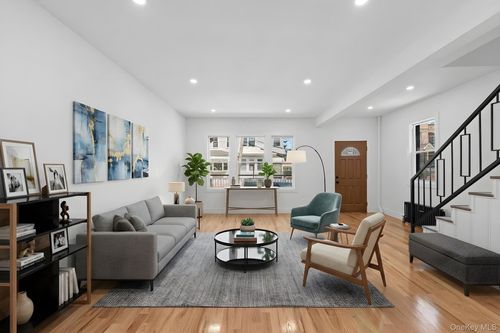 33 Cox Place, New York, NY, 11208 | Card Image