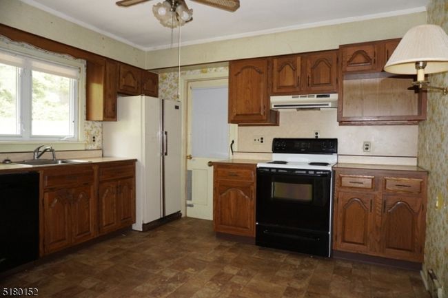 15 Raynor Rd, House other with 3 bedrooms, 1 bathrooms and null parking in Morristown NJ | Image 14