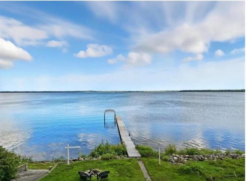 W9595 Lake Dr, Edgerton, WI, 53534-9125 | Card Image