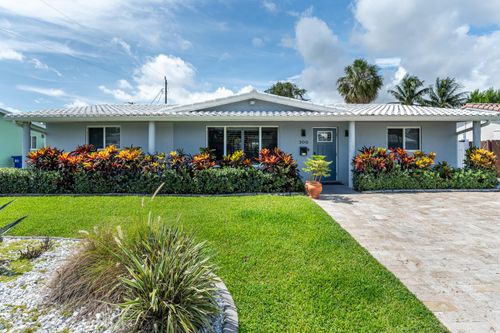 300 Se 8th Ct, Pompano Beach, FL, 33060-8460 | Card Image