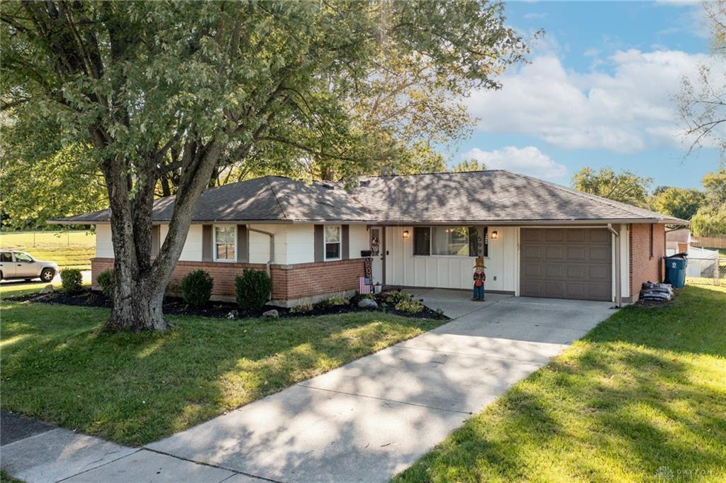 Leycross Dr, Dayton, OH 45424