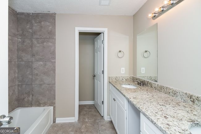 2430 Freeman Rd, House other with 3 bedrooms, 2 bathrooms and null parking in JONESBORO GA | Image 11