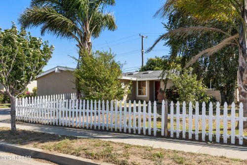 400 E Cherry Ave, Lompoc, CA, 93436-4106 | Card Image