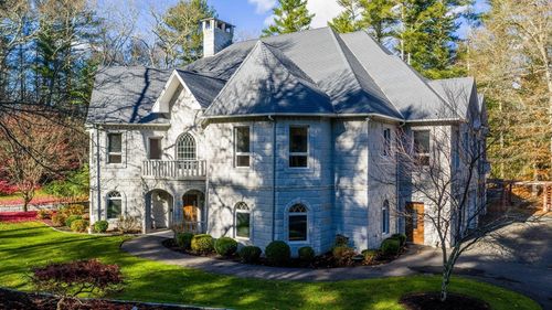 219 Chase Rd, Dartmouth, MA, 02747-1007 | Card Image