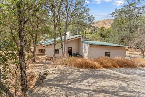 40901 Quail Dr, Three Rivers, CA, 93271-9754 | Card Image