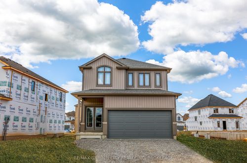 33 Bounty Ave, Thorold, ON, L2V0H3 | Card Image