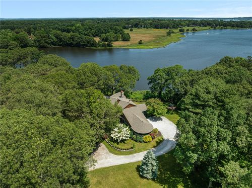 17 Pojac Point Rd, North Kingstown, RI, 02852-1031 | Card Image