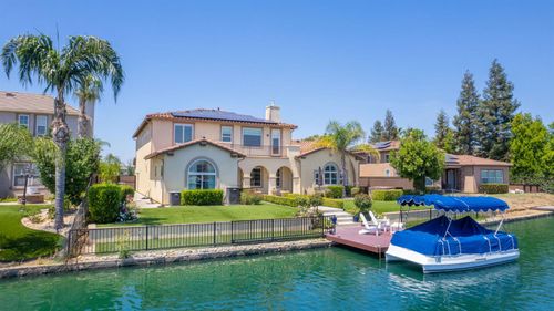 10745 E Landmark Way, Clovis, CA, 93619-9289 | Card Image