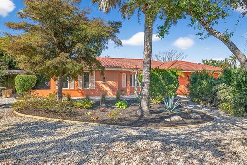 1065 Fish Crow Rd, SANIBEL, FL, 33957-2803 | Card Image