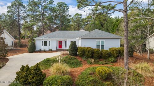 180 Canter Ln, Pinehurst, NC, 28374-8667 | Card Image