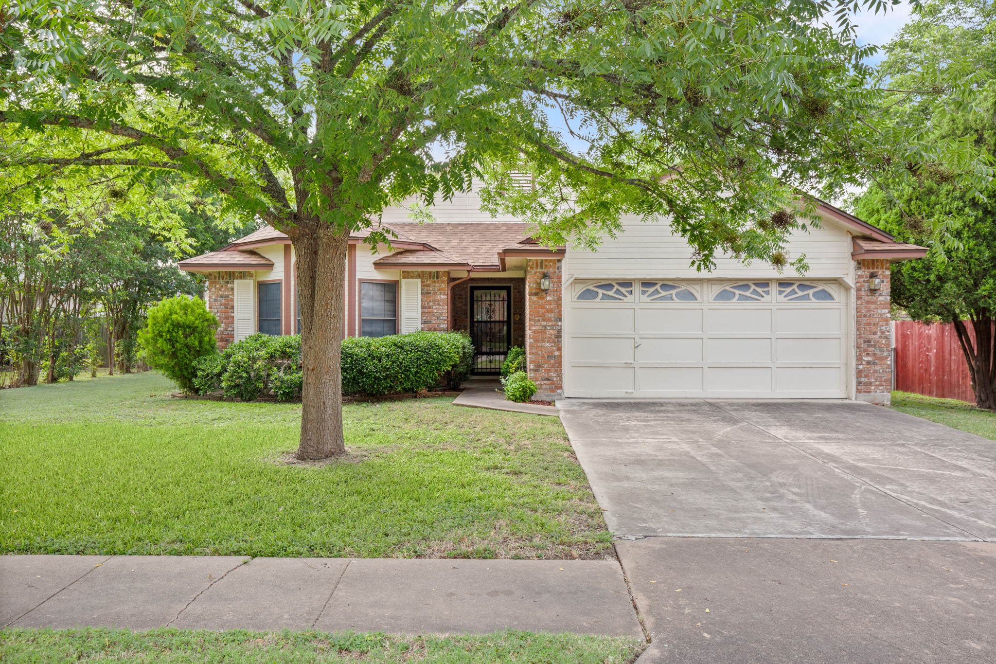 Pecan Creek Dr, Pflugerville, TX 78660