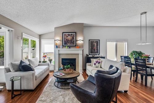 14983 Summit Cir Nw, Prior Lake, MN, 55372-1061 | Card Image