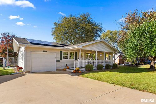 1105 N Manning Dr, Chillicothe, IL, 61523-1446 | Card Image