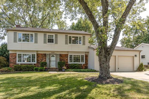 880 Dunham Lane, Buffalo Grove, IL, 60089 | Card Image