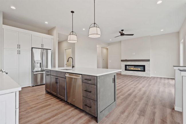 2826 Autumn Woods Dr, House other with 5 bedrooms, 3 bathrooms and null parking in Cedar Falls IA | Image 11