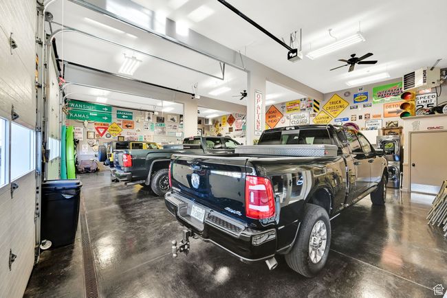 Garage with ceiling fan | Image 51