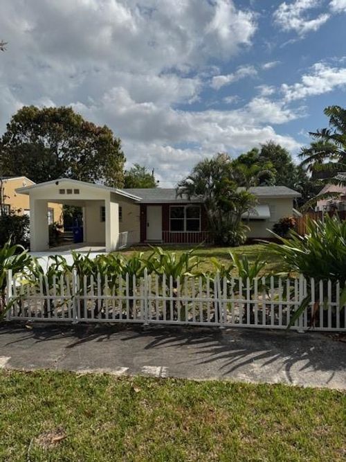 200 Se 19th St, Fort Lauderdale, FL, 33316-2838 | Card Image