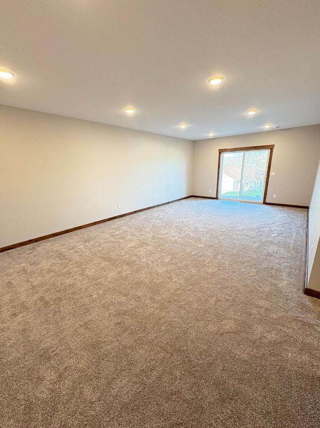 Family Room | Image 37